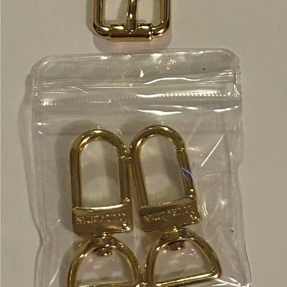 Authentic Louis Vuitton 3 piece accessories - Picture 2 of 6